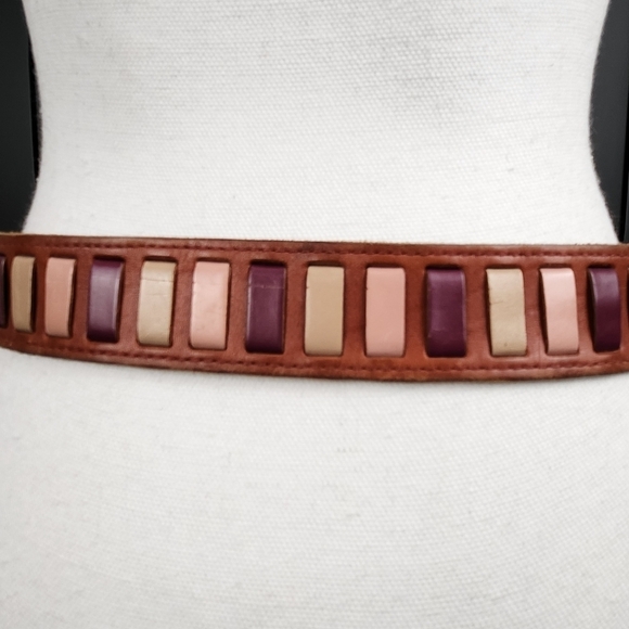 Fossil 100% Leather Belt Size Small - Picture 4 of 10